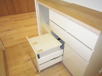 シャビーシックでフレンチカフェ風に―材料が魅力のLDK シャビーシックでフレンチカフェ風に―材料が魅力のLDK